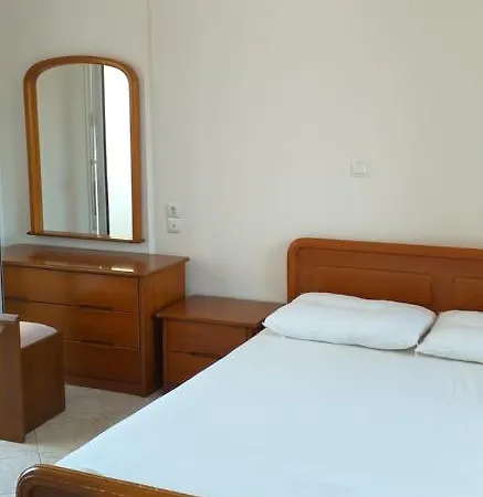 Toulas House Вилла *